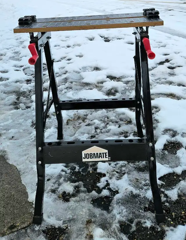 Portable Workbench - Photo 2