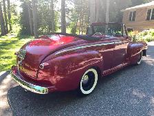 1947 Ford Convertible, SHOW CAR. - Photo 3