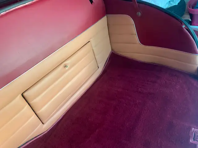 1947 Ford Convertible, SHOW CAR. - Photo 6