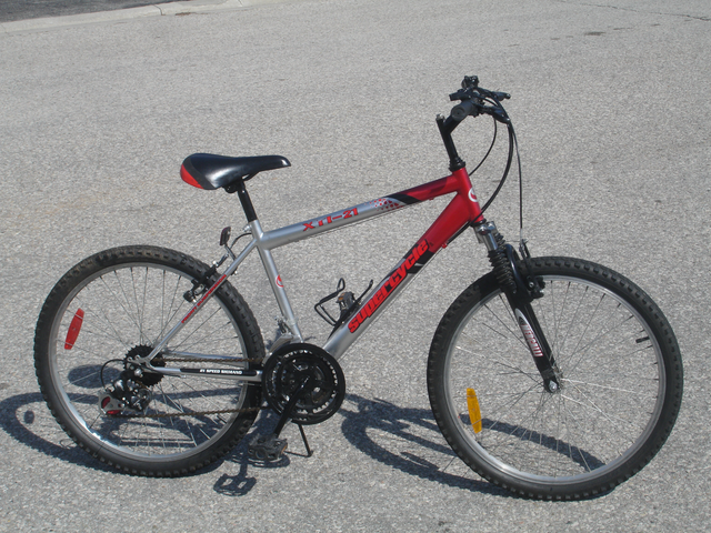 MID SIZE 24' SUPERCYCLE XTI-21 SERIES 21 SPD WITH SUSPENSION! - Photo 3