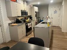 Bedroom for Lease in 5 Bedroom Apartment Near Dalhousie - Photo 2