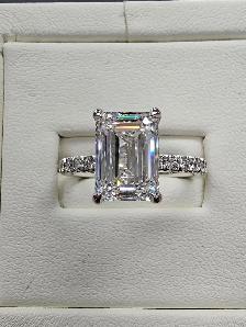 3.76ctw Emerald Lab Diamond Ring – D/VVS1, IGI | 14k White Gold - Photo 2