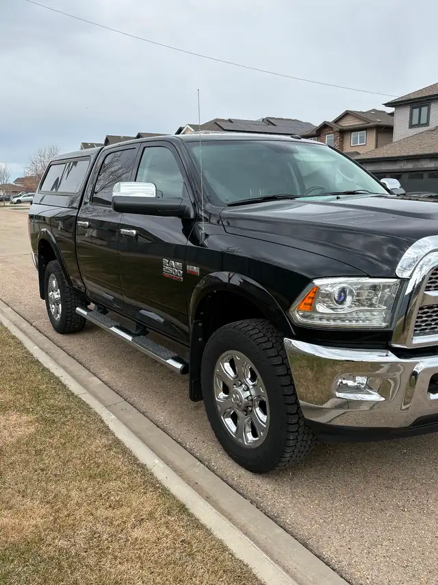 2014 Dodge Ram 2500 Crew Cab - Photo 3