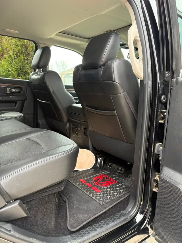 2014 Dodge Ram 2500 Crew Cab - Photo 5