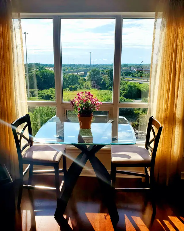 Beautiful 1 Bedroom Condo with Parking Available Immediately! - Photo 10