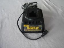 Dewalt  DW9116 7.2V-18V 1 Hour NiCd Battery Charger