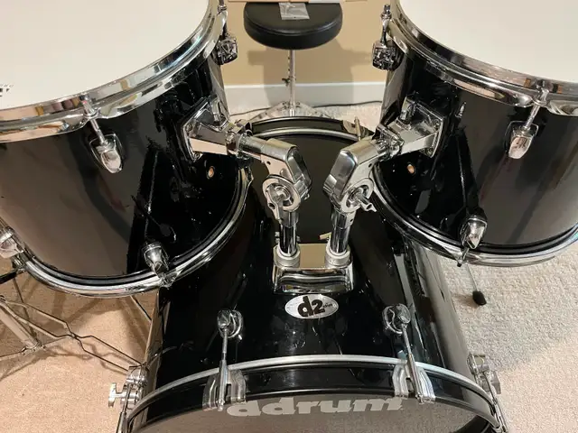 Full Size Drum Set - Nice Condition! - Photo 3