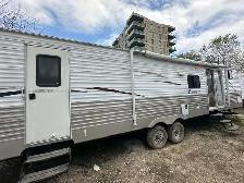2009 two bedroom 37 foot-long