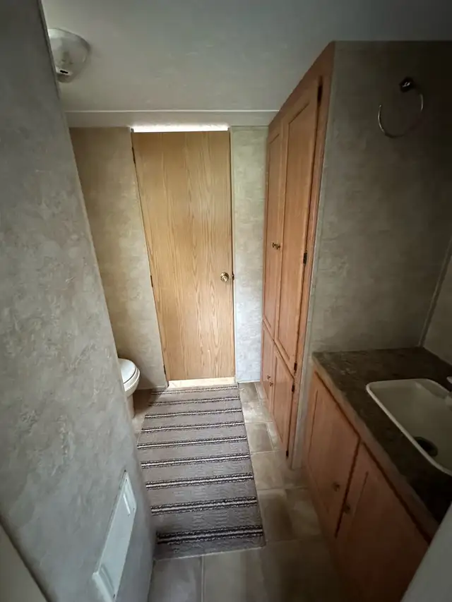 2009 two bedroom 37 foot-long - Photo 10