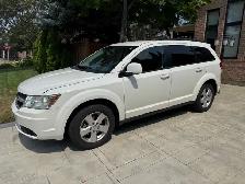 2010 Dodge Journey SXT - LOW KM only 179,000