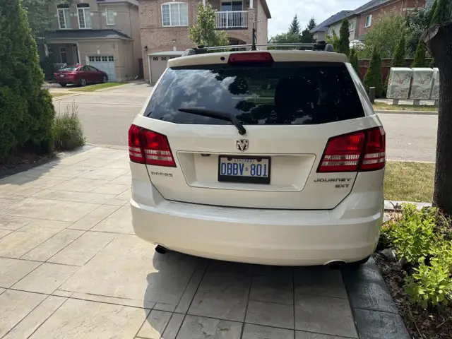 2010 Dodge Journey SXT - LOW KM only 179,000 - Photo 3