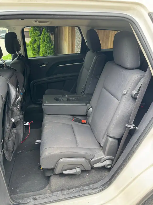 2010 Dodge Journey SXT - LOW KM only 179,000 - Photo 7