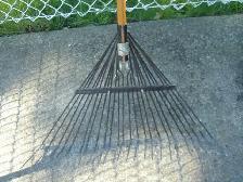FAN RAKE, metal end  with rubber handle, New