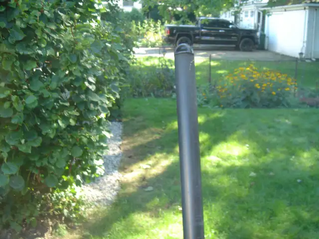FAN RAKE, metal end  with rubber handle, New - Photo 3