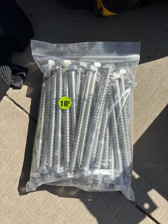 Construction  Items - Photo 6