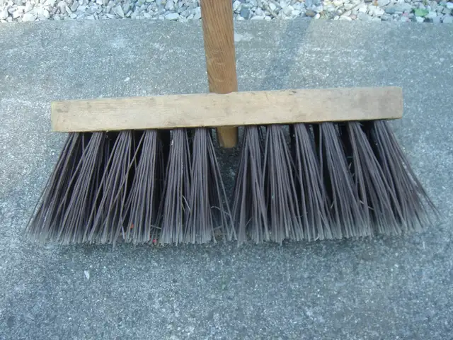BROOM 14' STIFF PUSH  , LIKE NEW  CONDITION