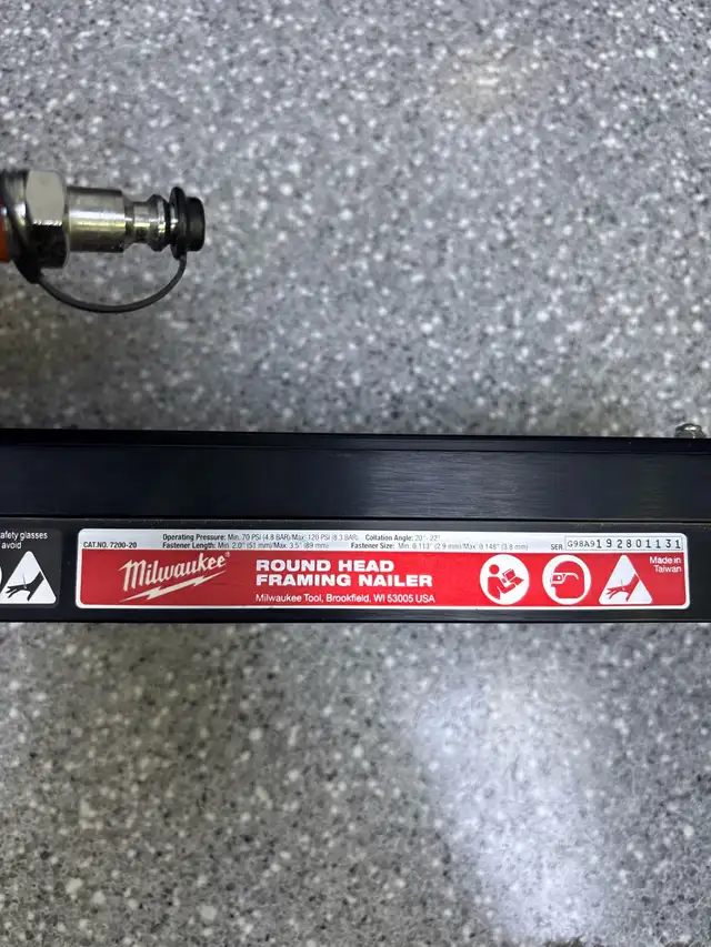 Milwaukee 7200-20 Round Head Framing Nailer - Photo 3