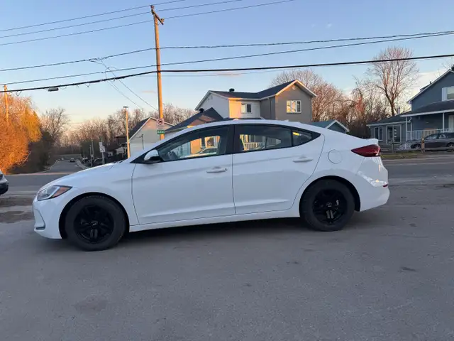 2018 Hyundai Elantra GL - Photo 3