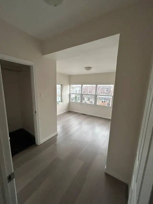 Spacious 2-bedroom apartment – Dufferin & Rogers | $2,700/month - Photo 5