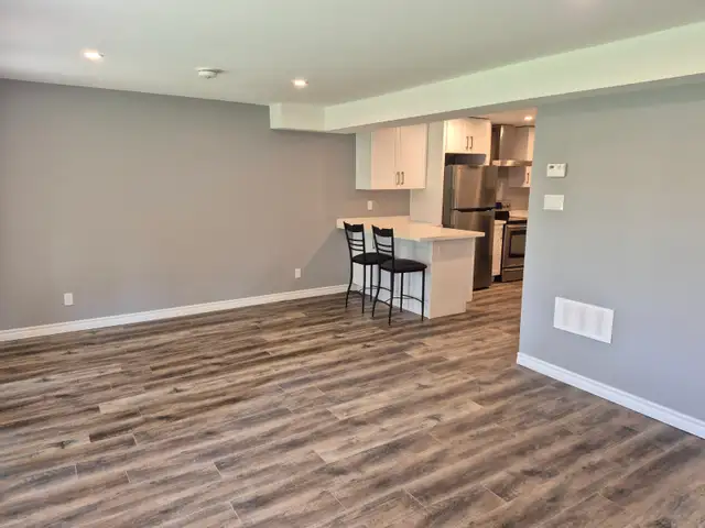 2 bed bright walkout basement green space - Photo 5