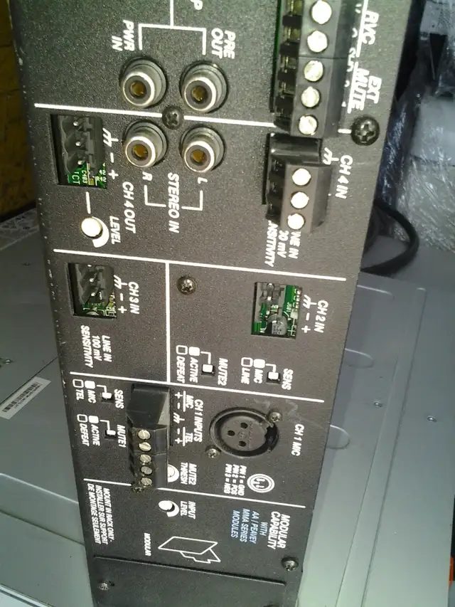 Peavey Uma 352 Integrated Modular Amplifier 200  crown power amp - Photo 2