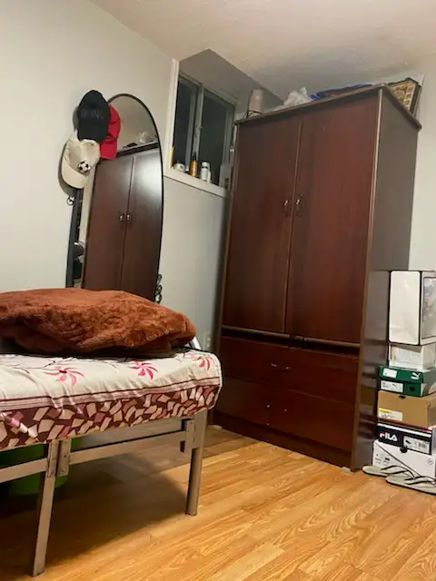 ROOM FOR RENT - Photo 2