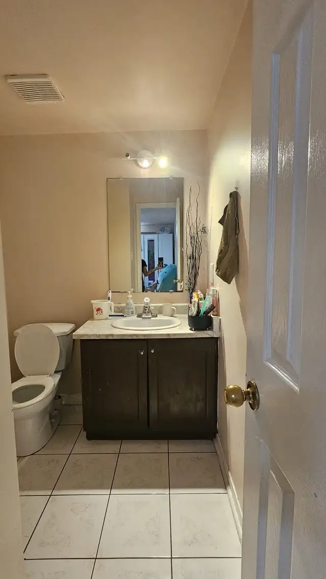ROOM FOR RENT - Photo 6