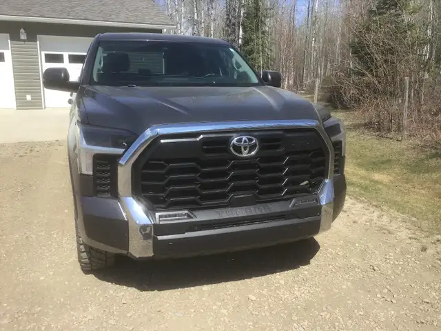 2024 Toyota Tundra SR5L TRD - Photo 2