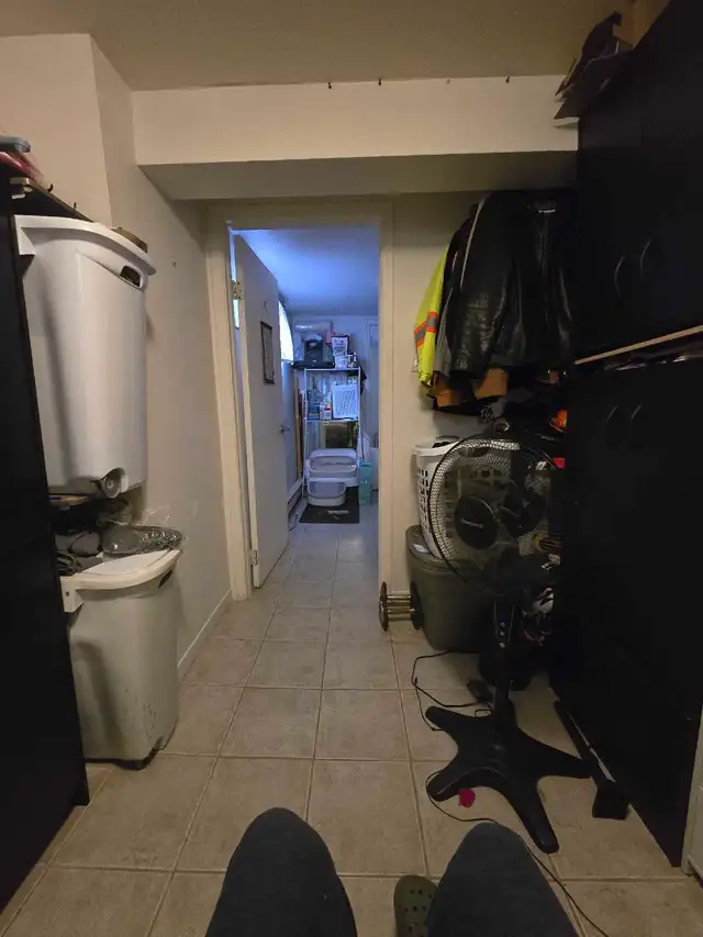 1 Bedroom Basement Apartment lease assignment - Photo 2