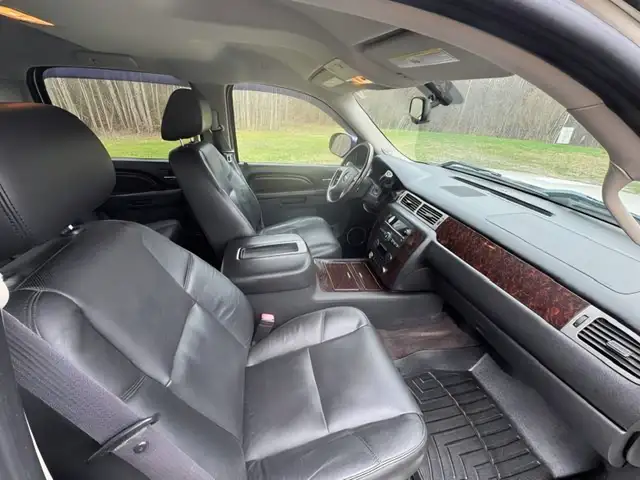 2012 GMC Sierra 1500 Crew Cab Denali AWD - Photo 5