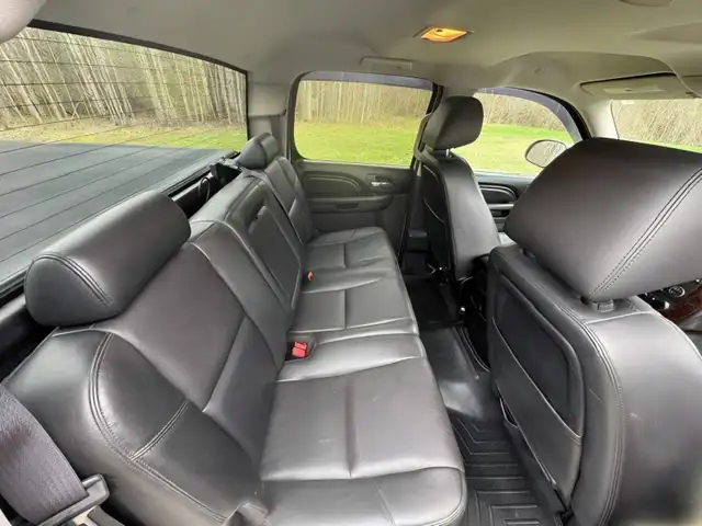 2012 GMC Sierra 1500 Crew Cab Denali AWD - Photo 6