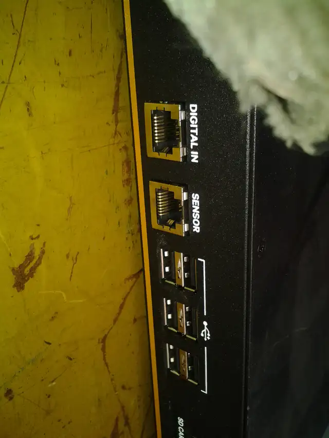 Vertiv Avocent ACS8032MDAC (ACS 8000 series 32-port Advanced Ser - Photo 5