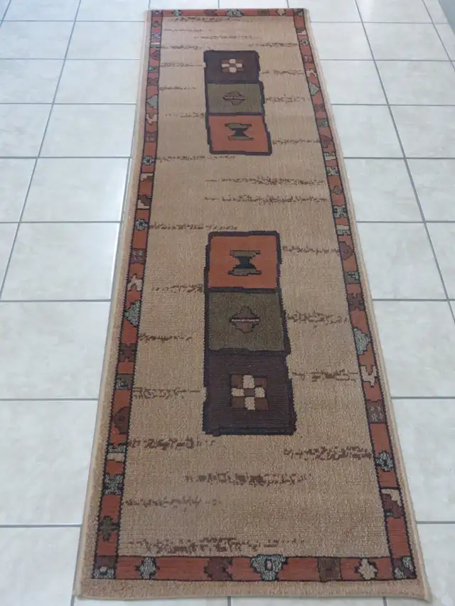 Hallway Runner