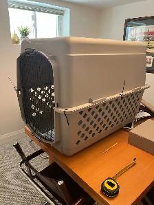 LARGE DOG CRATE