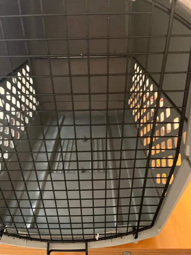 LARGE DOG CRATE - Photo 2
