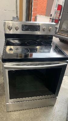 Stove Samsung 30' Electric with True Convection Stainless Steel.