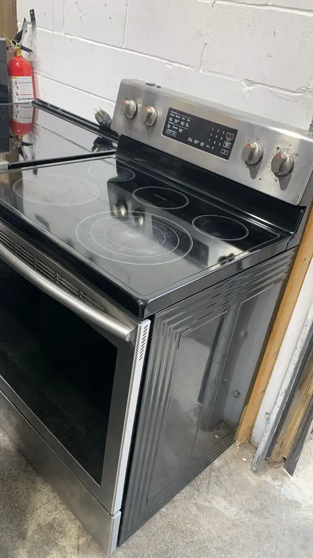 Stove Samsung 30' Electric with True Convection Stainless Steel. - Photo 2