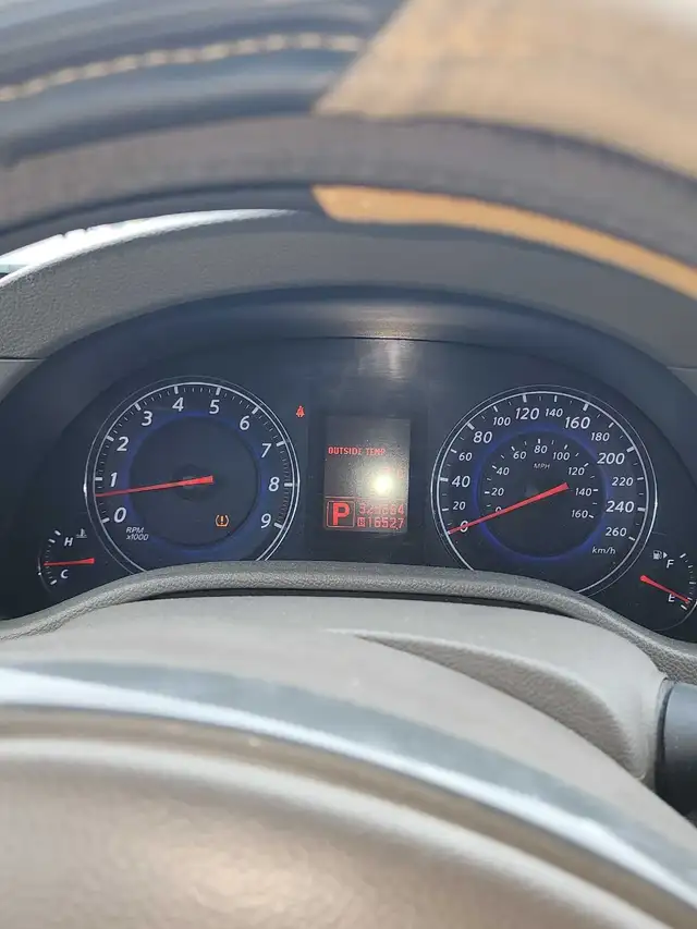 Infiniti G37X in running order also good for parts - Photo 5