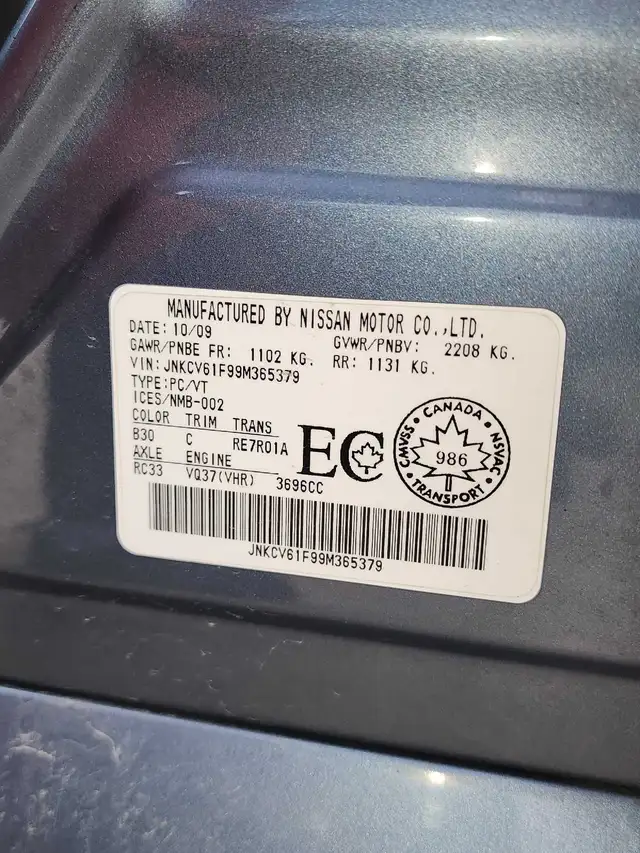 Infiniti G37X in running order also good for parts - Photo 9