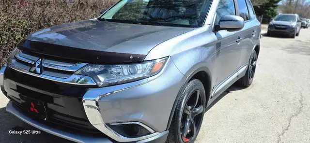 2017 mitsubishi outlander es AWD suv
