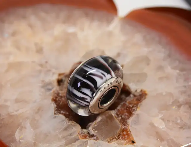 925 PANDORA MURANO GLASS ZEBRA #790938