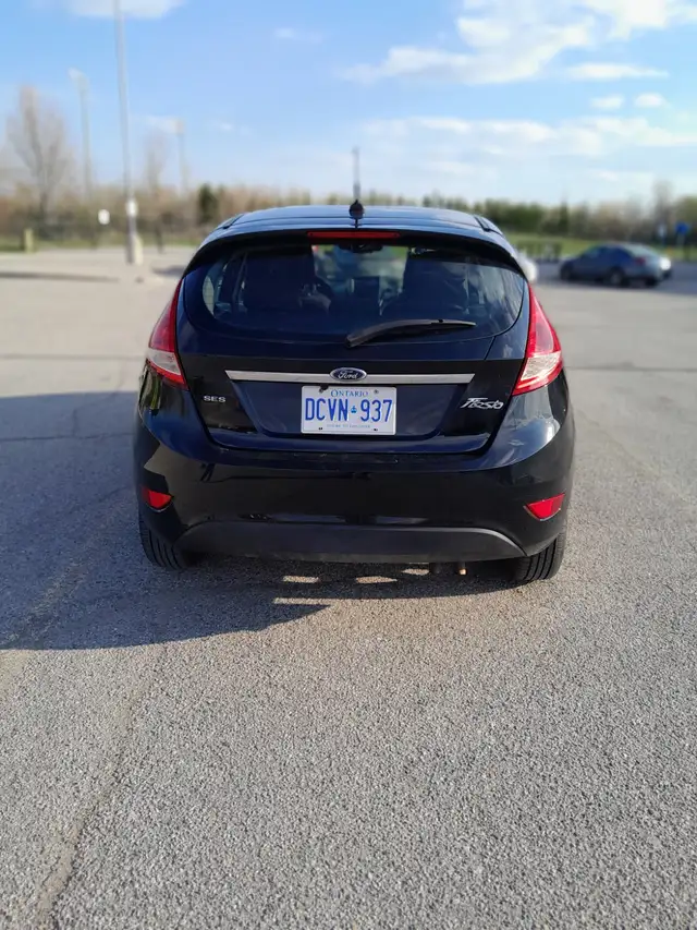 2012 Ford Fiesta SES - Photo 4