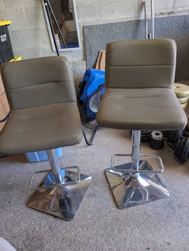 Adjustable Bar Stools