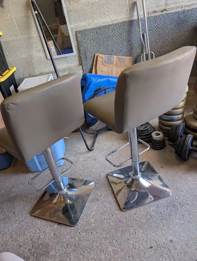 Adjustable Bar Stools - Photo 2