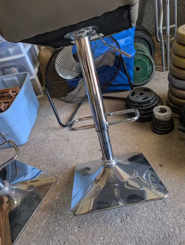 Adjustable Bar Stools - Photo 3