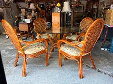 Stunning Rattan Table Set
