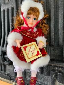 Collectable dolls for saleas pictured asking 10.00 ea. on choic - Photo 2