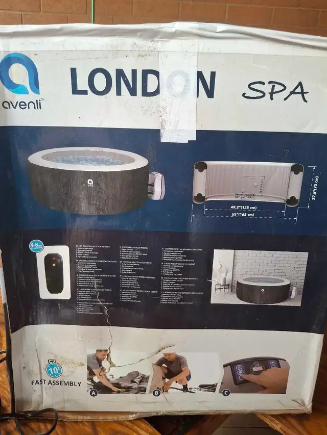 Avenli Hot Tub