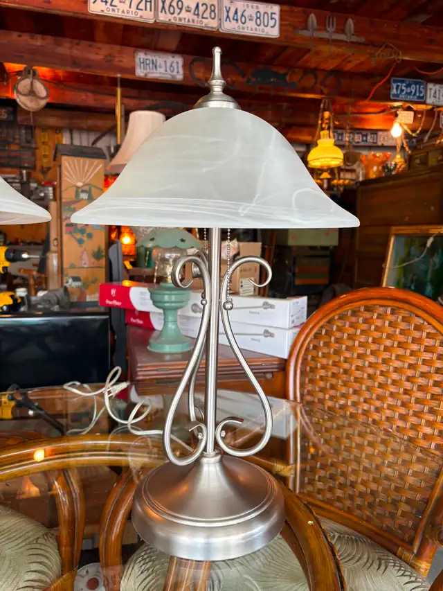 Beautiful Matching Table Lamps - Photo 6