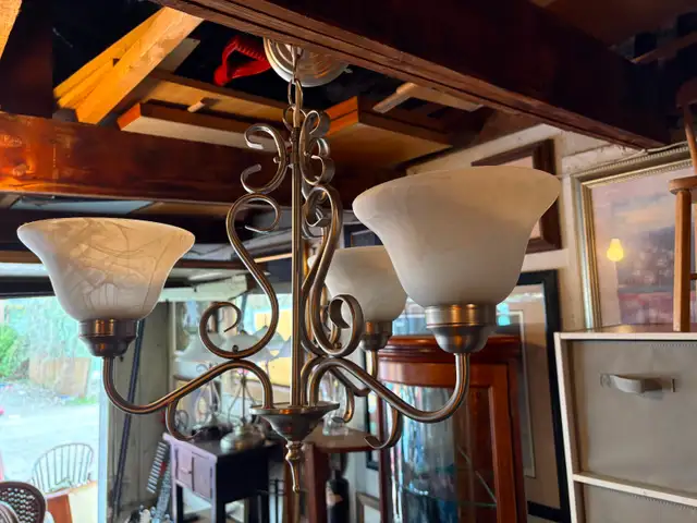 Ceiling Light - Photo 4